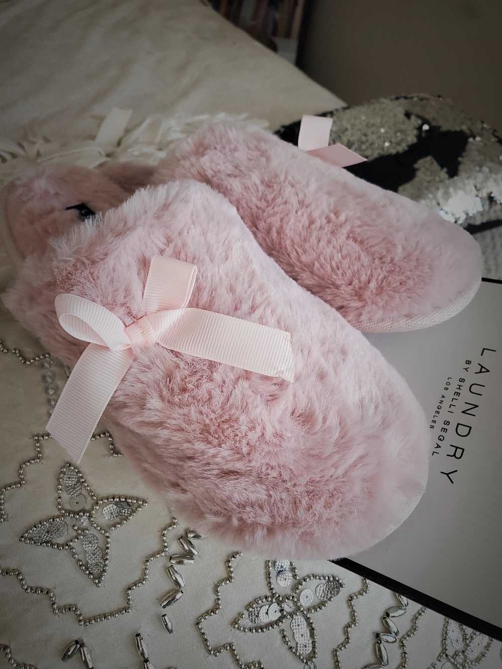 Laundry By Shelli Segal Pale Pink Faux Fur Slippers with Bow